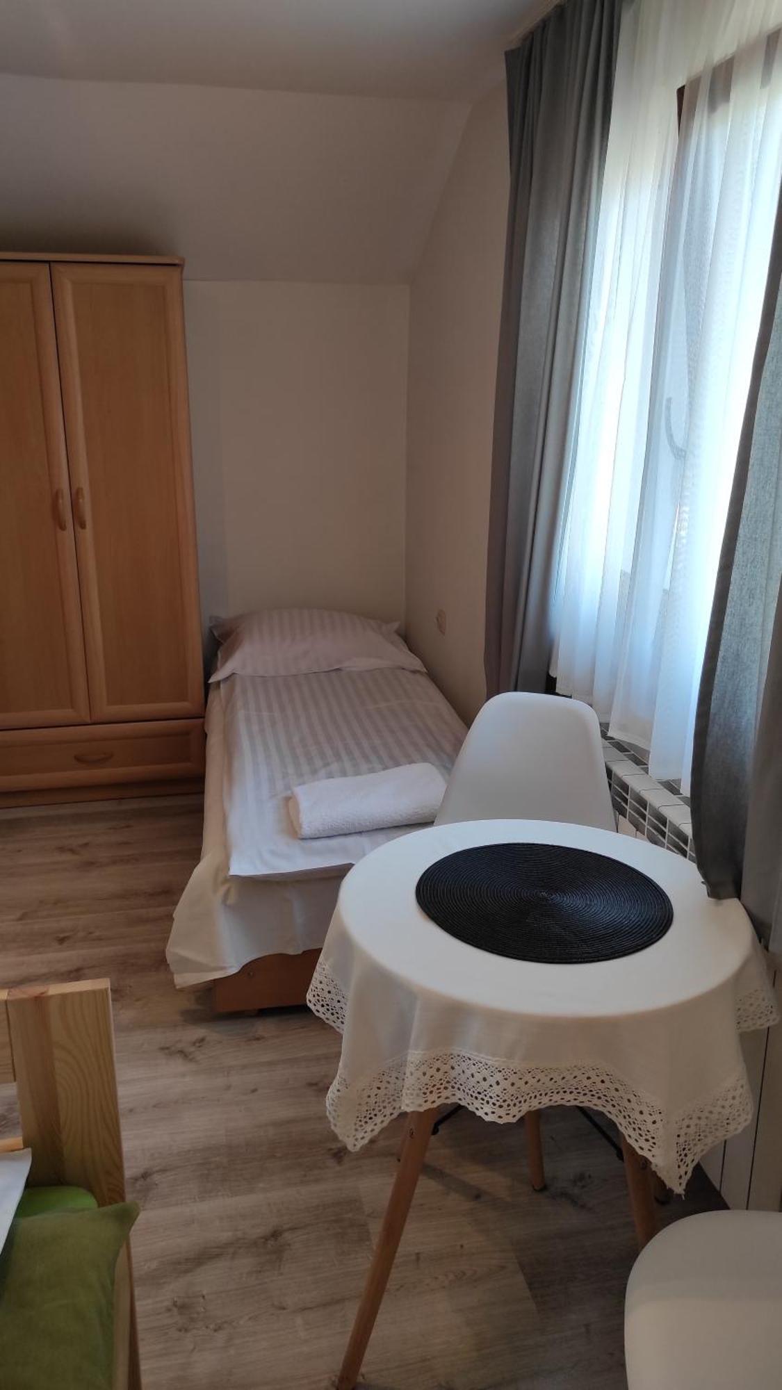Hotel U Ani Poronin Habitación foto